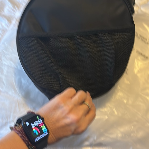 Victoria Secret gym bag - NWT - never used - Picture 5 of 6